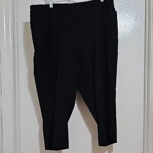 Classic Black Capris